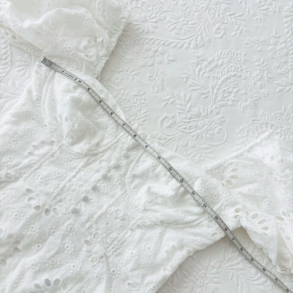 NWOT Lulus Darling Status White Eyelet Puff Sleeve Bustier Midi Dress Small - Picture 7 of 8